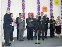 展示会開会式で挨拶する柴田理事長。右に一人置いてザハリャーシチェフ議長