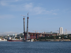 ウラジオストク・建設中の橋