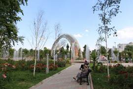 ドゥシャンベ市内　ルダキ公園